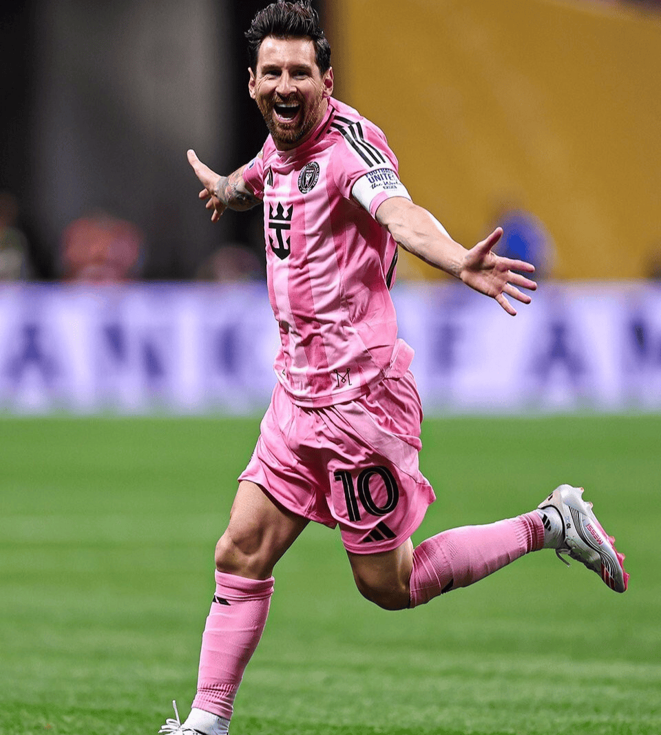 梅西回归赛场，比分优势明显首场状态亮眼，FPX观众沸腾！